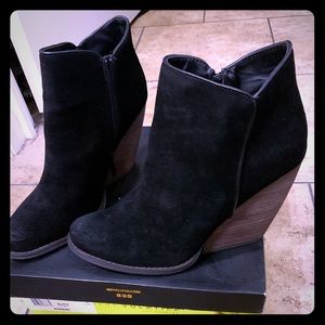 Very Volatile suede boots